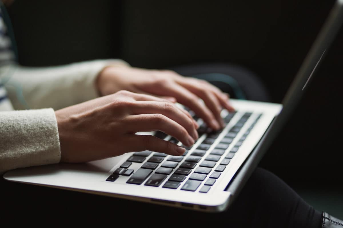 Porque mi blog no aparece en Google: causas de indexacion, SEO y problemas tecnicos