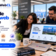 Equipo de diseño web trabajando en oficina en un proyecto de página web profesional para emprendedores, pymes y empresas en Chile